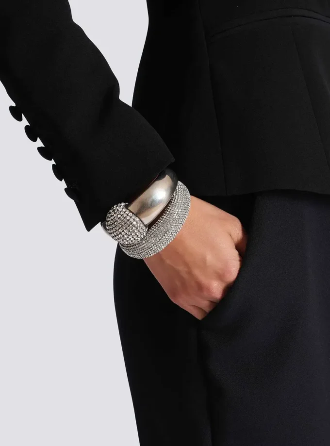Set med piercingarmband