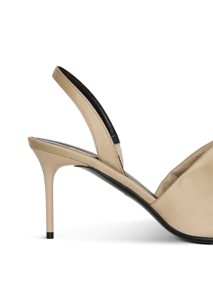 Slingbacks i bomullsgabardin med piercing