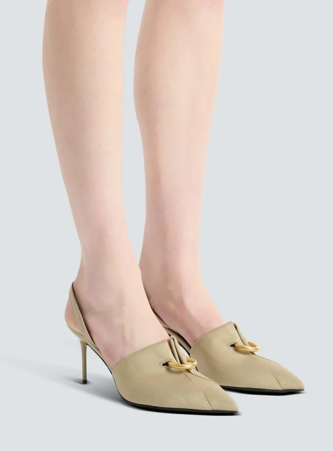 Slingbacks i bomullsgabardin med piercing