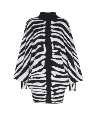 Stickad klänning med zebraintarsia