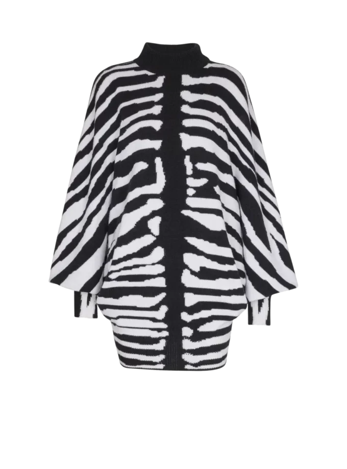 Stickad klänning med zebraintarsia