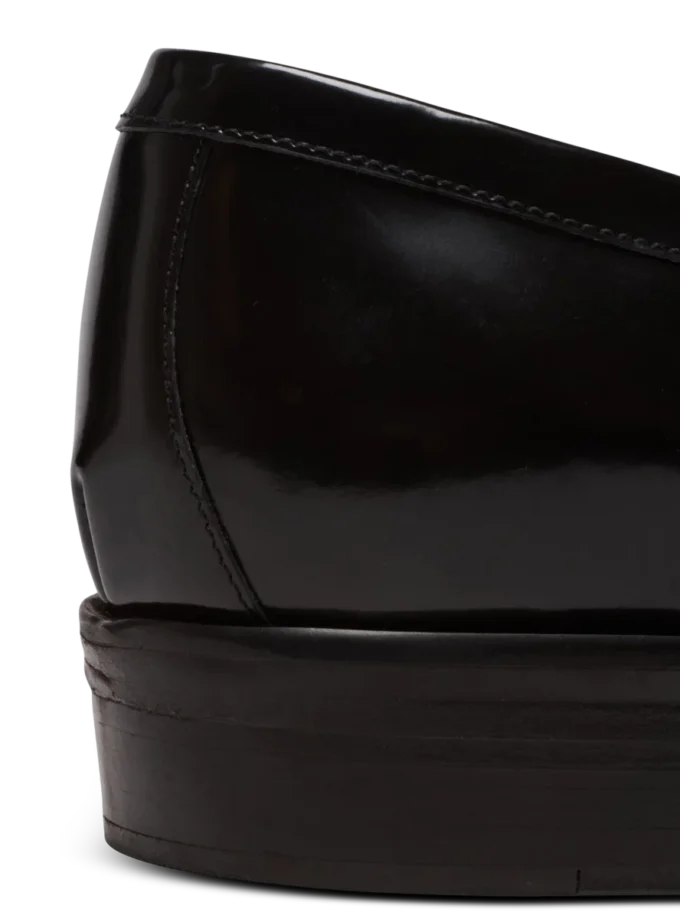 Synkroniserade glaserade läderloafers
