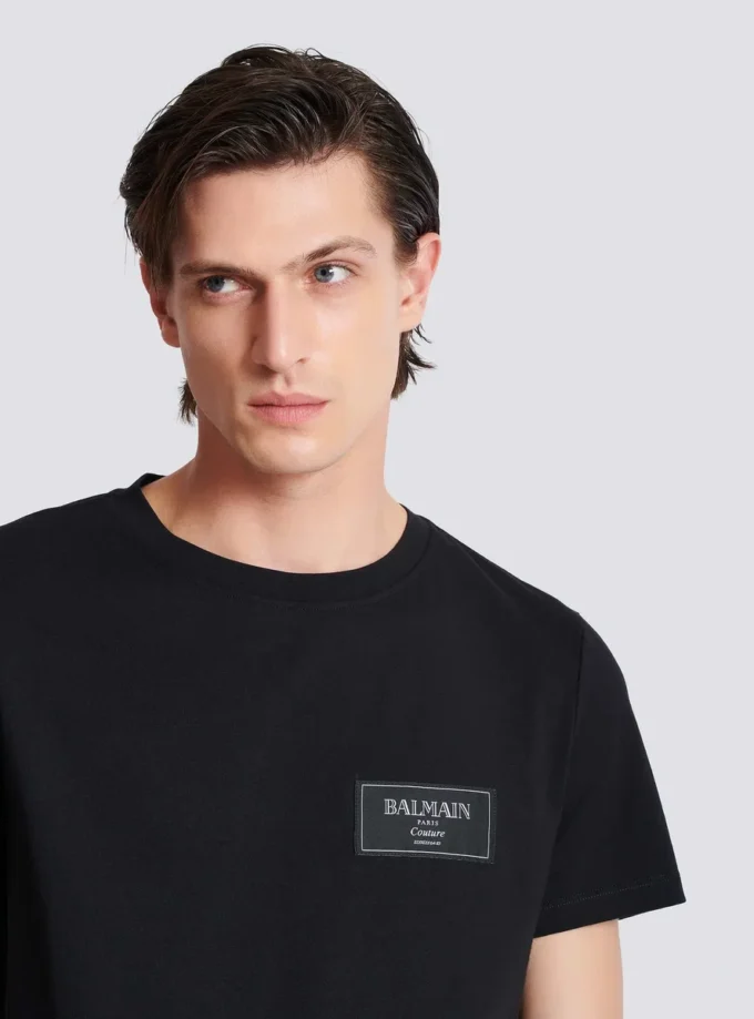 T-shirt med Balmain Couture-etikett T-shirt med Balmain Couture-etikett