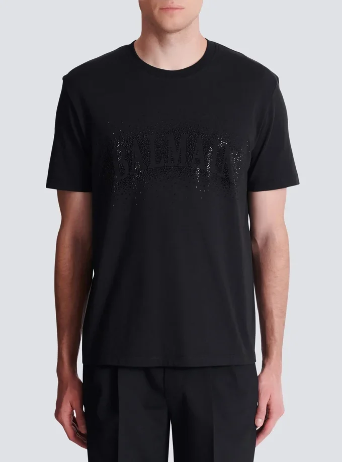 T-shirt med broderad kristalleffekt T-shirt med broderad kristalleffekt