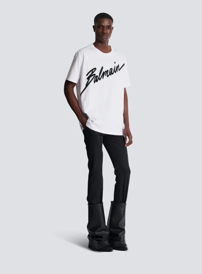 T-shirt med flockat Balmain Letter-logo T-shirt med flockat Balmain Letter-logo