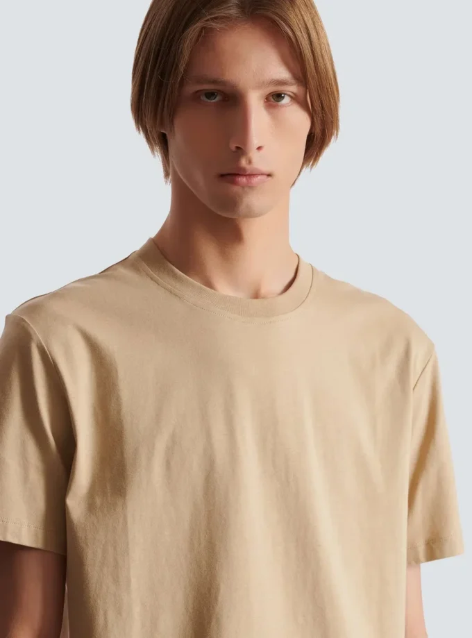 T-shirt med liten Balmain-stämpel T-shirt med liten Balmain-stämpel