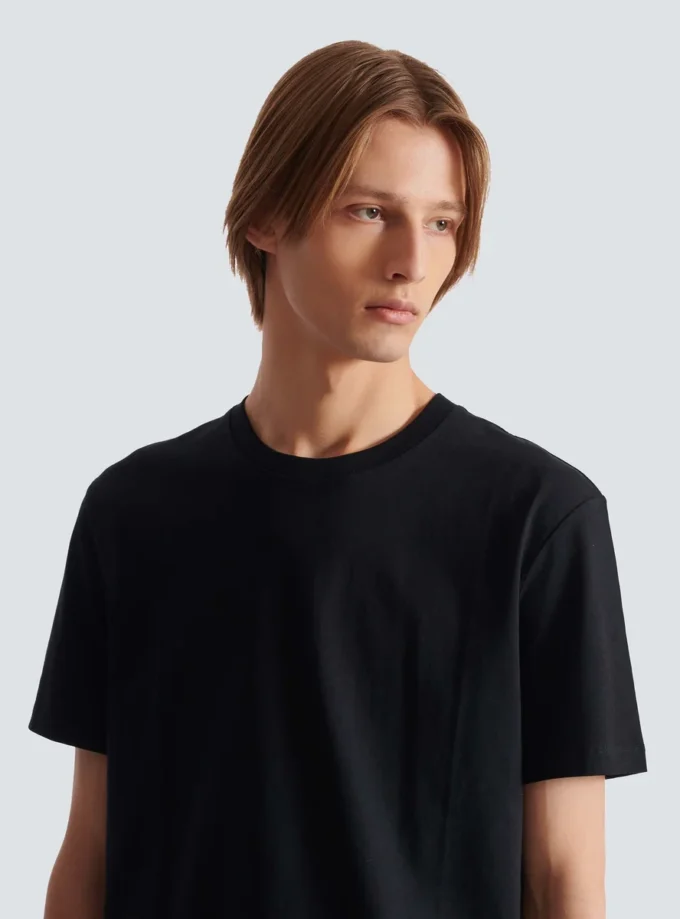T-shirt med liten Balmain-stämpel T-shirt med liten Balmain-stämpel