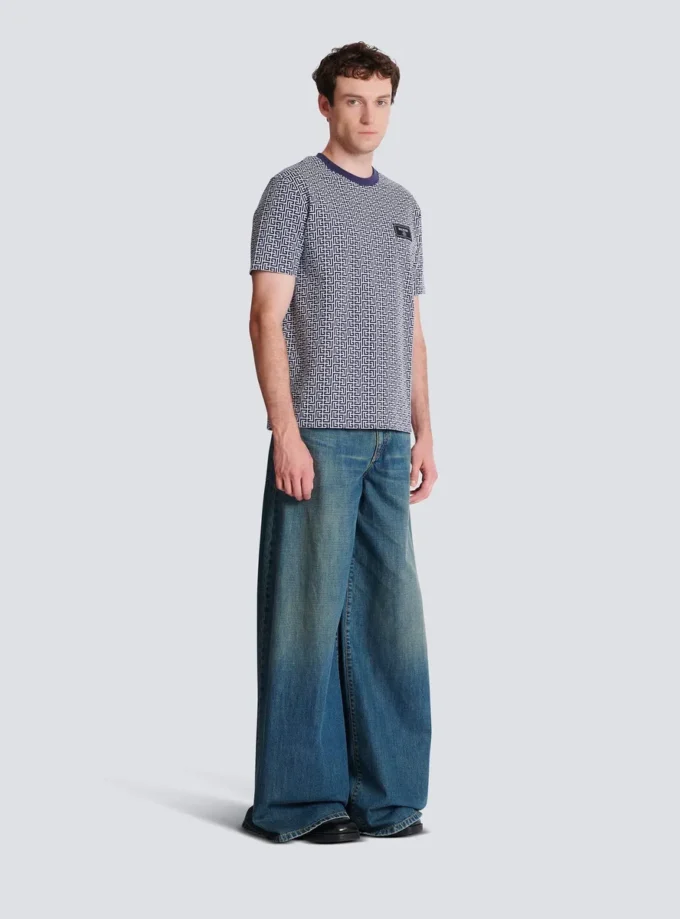 T-shirt med monogram och Balmain Couture-etikett