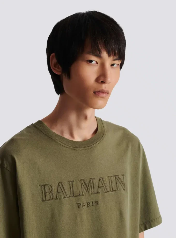 Vintage Balmain-broderad T-shirt Vintage Balmain-broderad T-shirt